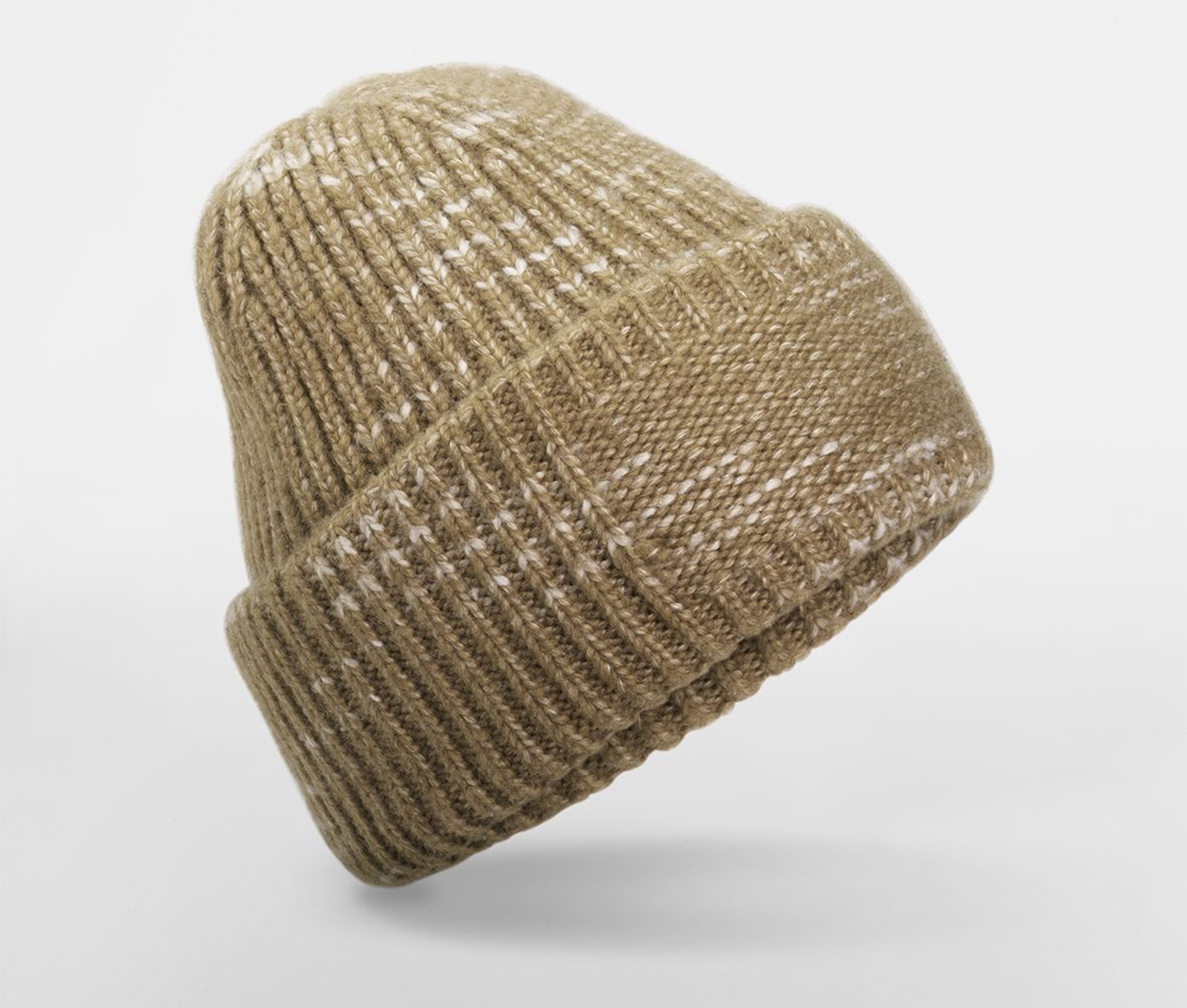 CHUNKY KNITTED PATCH BEANIE - vue 2